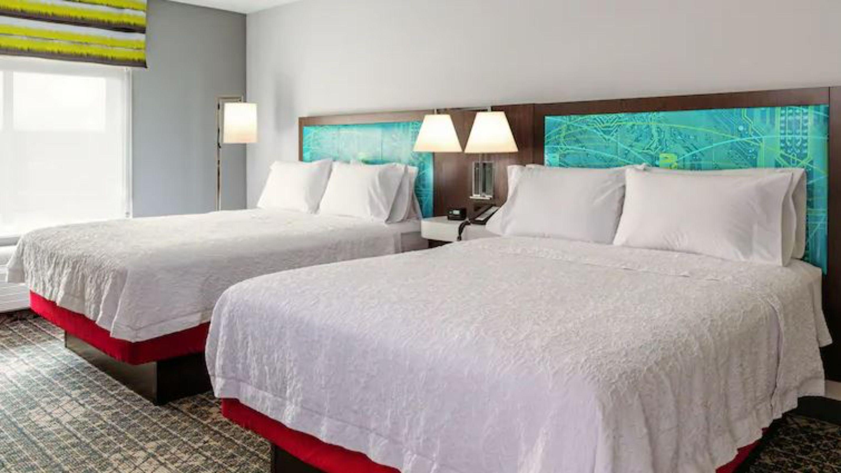 Hampton Inn Newark Airport Eksteriør billede