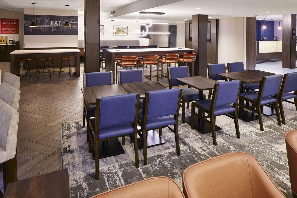 Hampton Inn Newark Airport Restaurant billede