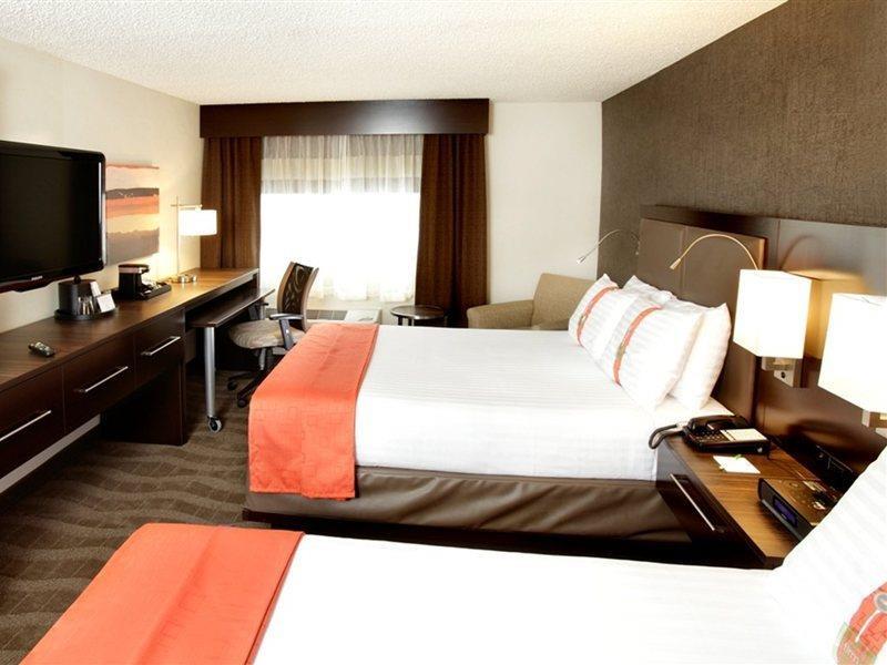 Hampton Inn Newark Airport Eksteriør billede